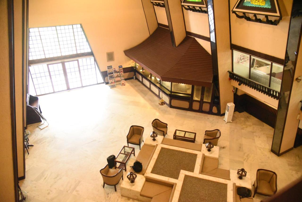 Manuelsons Malabar Palace Kozhikode Ngoại thất bức ảnh
