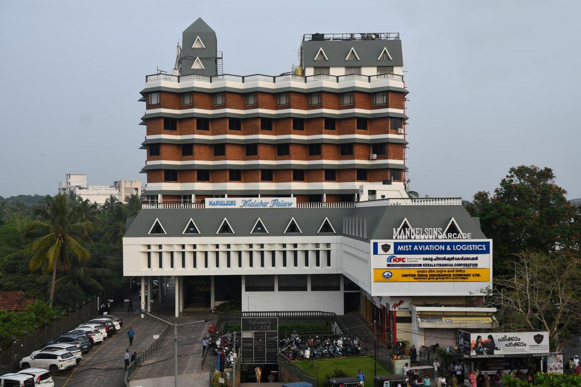 Manuelsons Malabar Palace Kozhikode Ngoại thất bức ảnh