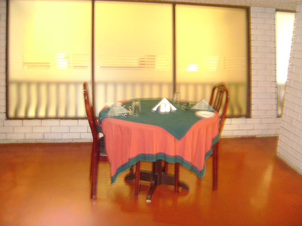 Manuelsons Malabar Palace Kozhikode Ngoại thất bức ảnh