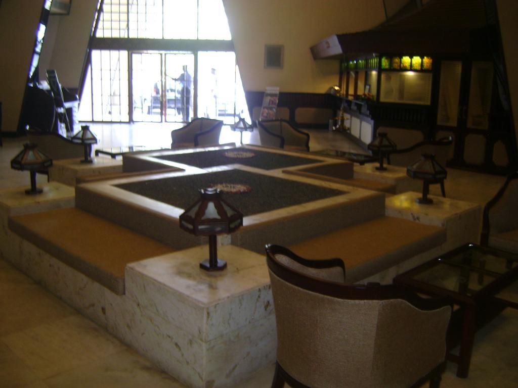 Manuelsons Malabar Palace Kozhikode Ngoại thất bức ảnh