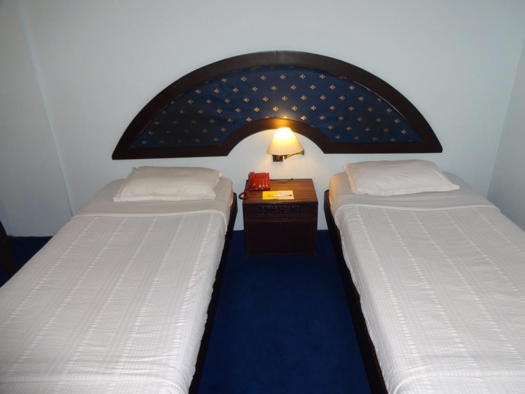 Manuelsons Malabar Palace Kozhikode Ngoại thất bức ảnh