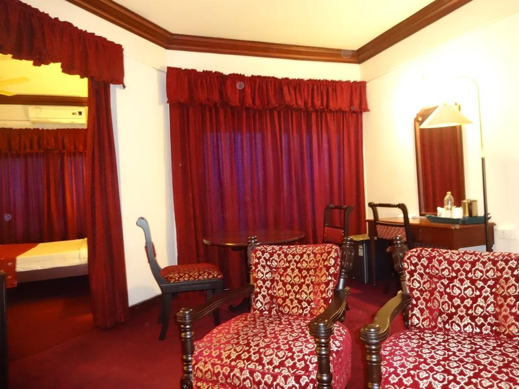 Manuelsons Malabar Palace Kozhikode Ngoại thất bức ảnh